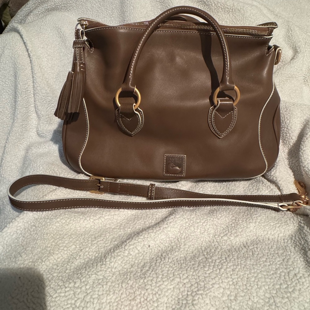 Dooney & Bourke edge medium Florentine satchel